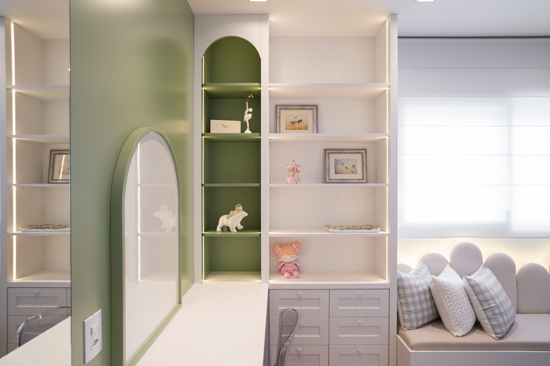 Staggered Bunk Bed with Desk - Kids Twin Bunk Bed